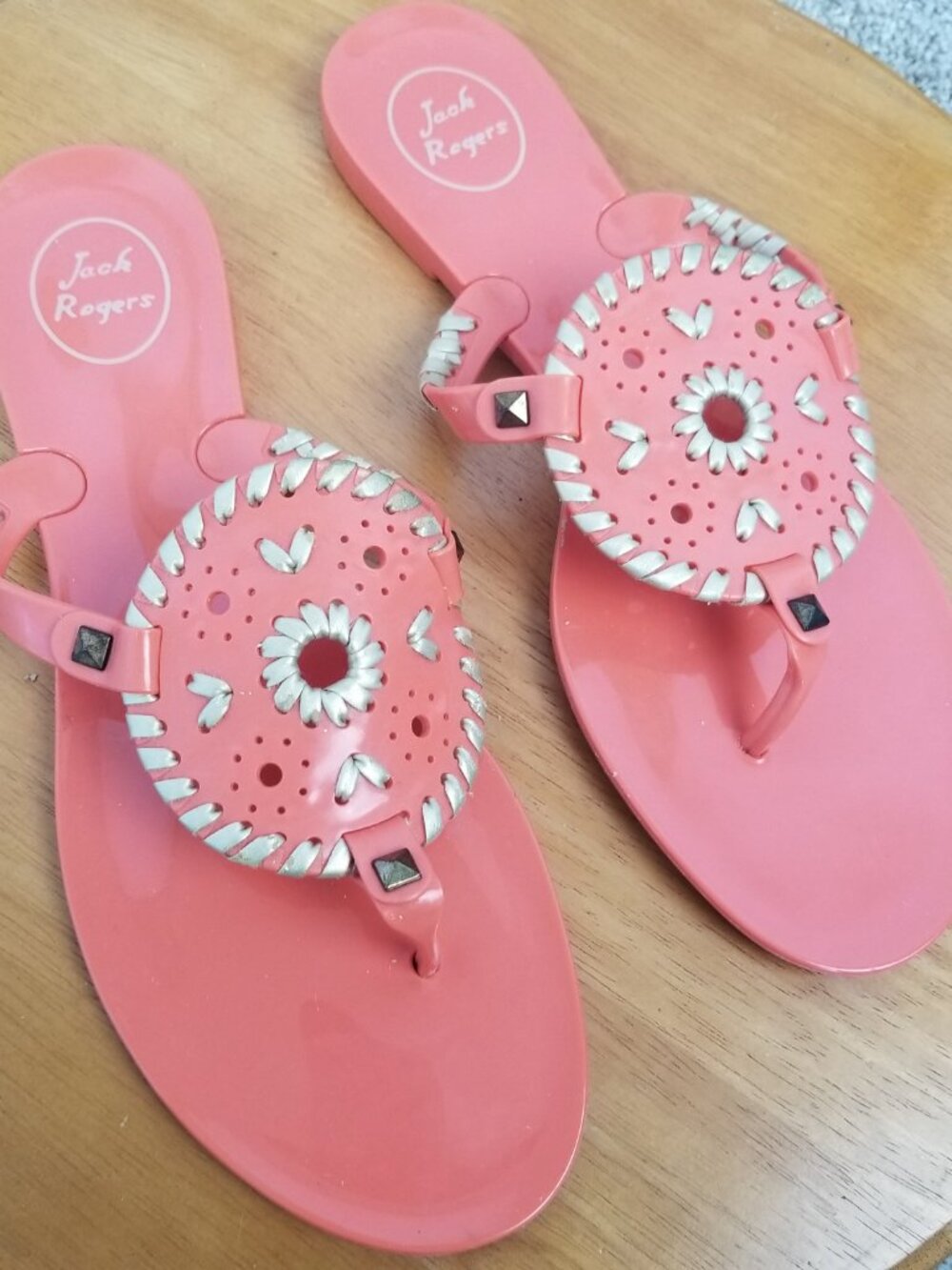 Jack Rogers Size 10 Jelly Sandals Georgica Coral & Gold Thong Medallion